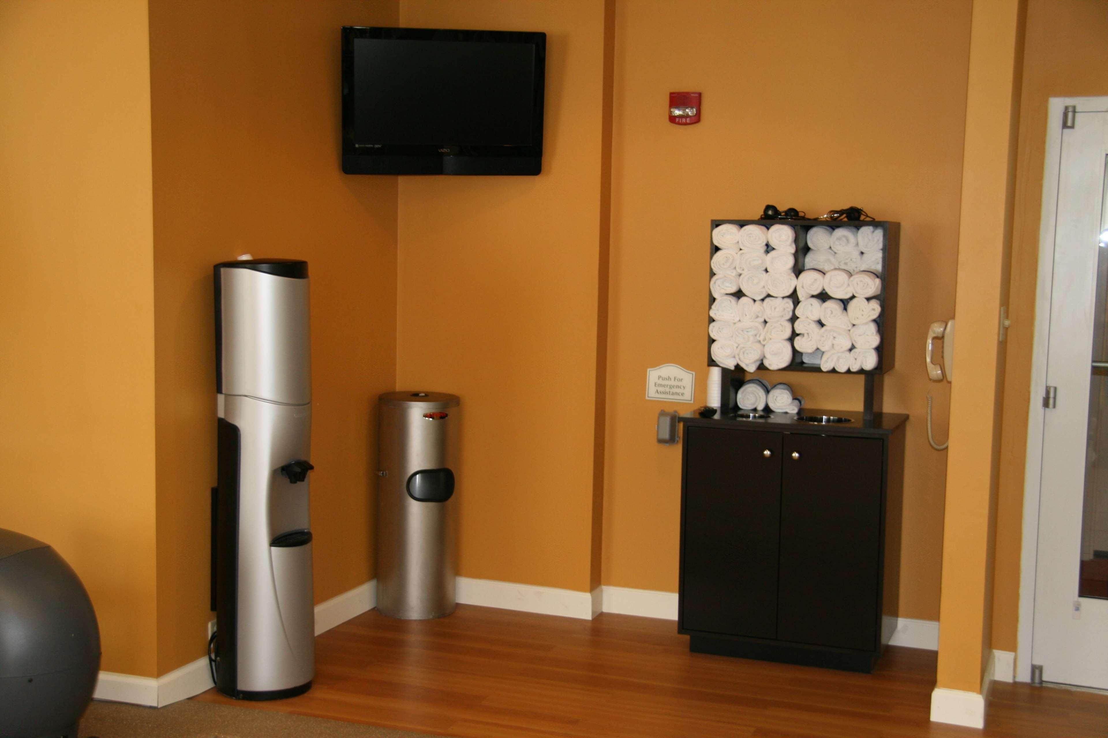 Hilton Garden Inn Newport News Einrichtungen foto