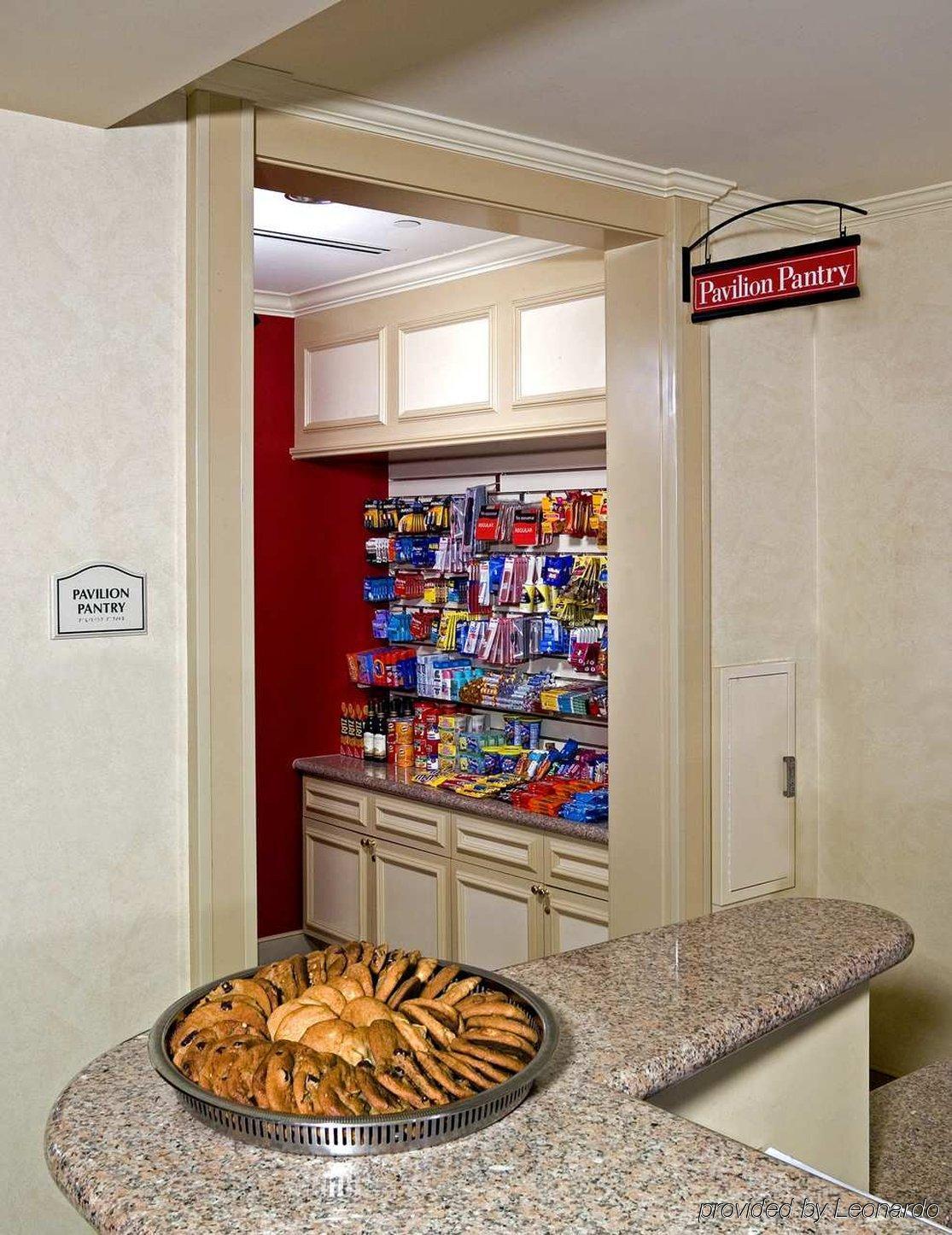 Hilton Garden Inn Newport News Einrichtungen foto